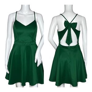 City Studio Fit & Flare Dress Womens 7 Green Bow Back Party Cocktail